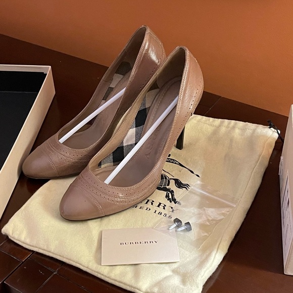 Burberry bridle leather stawell 100 pump - Picture 2 of 6